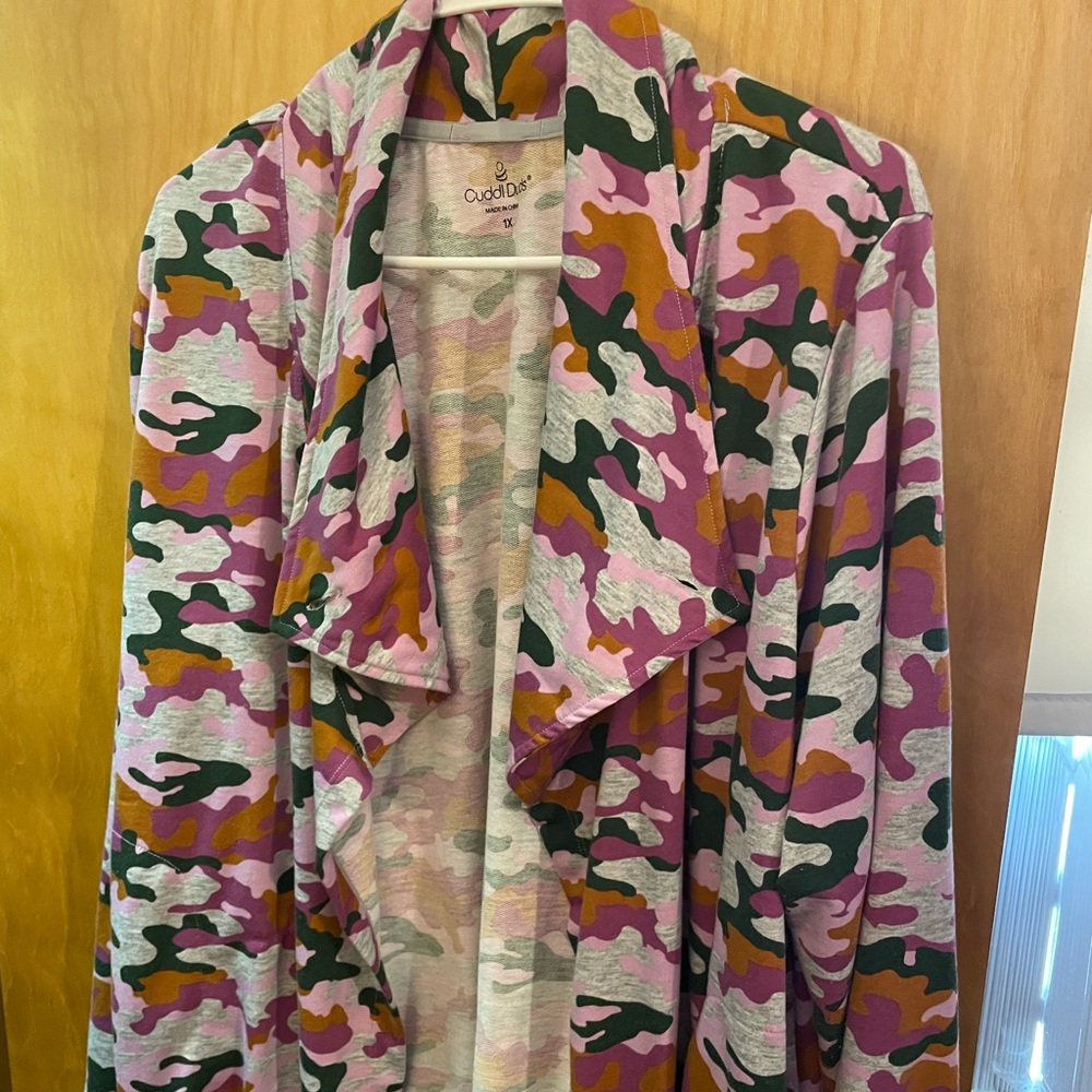 Cuddl Duds camo cardigan 1X